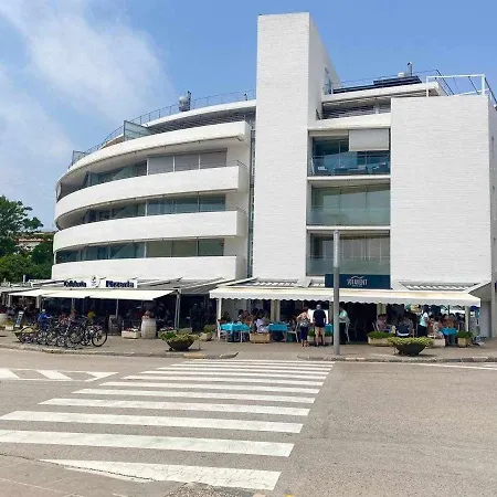 Petit Ancora, Frente A Playa Grande 아파트 *